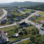 Zakończeniu budowy kompleksowej infrastruktury na nowym osiedlu w miejscowości Skiby - Radio Kielce