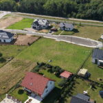 Zakończeniu budowy kompleksowej infrastruktury na nowym osiedlu w miejscowości Skiby - Radio Kielce