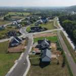 Zakończeniu budowy kompleksowej infrastruktury na nowym osiedlu w miejscowości Skiby - Radio Kielce