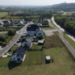 Zakończeniu budowy kompleksowej infrastruktury na nowym osiedlu w miejscowości Skiby - Radio Kielce