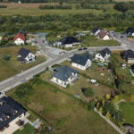 Zakończeniu budowy kompleksowej infrastruktury na nowym osiedlu w miejscowości Skiby - Radio Kielce