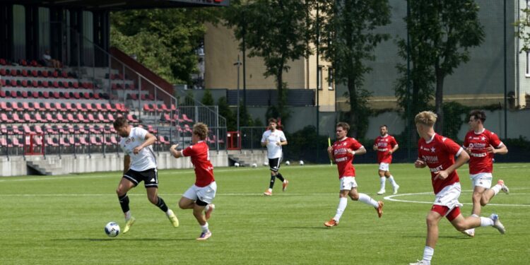 01.08.2026. Kraków. Wisła II Kraków - Star Starachowice / Fot. Kamil Król - Radio Kielce