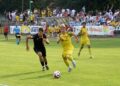 Mnóstwo goli i emocji w Jędrzejowie, czyli to co kibice lubią najbardziej - Radio Kielce 01.08.2026. Jędrzejów. Naprzód Jędrzejów - Korona II Kielce / Fot. Kamil Król - Radio Kielce