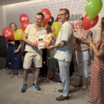 Słuchacz Radia Kielce wygrał 1500 zł na paliwo - Radio Kielce 04.08.2026. Radio Kielce. Odbiór nagrody w konkursie „Hasło Dnia” / Fot. Karolina Piasecka - Radio Kielce