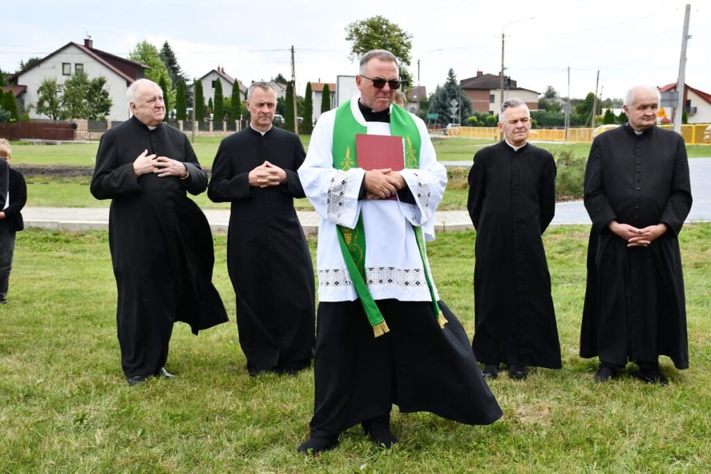 Niezłomny duchowny upamiętniony w Mircu - Radio Kielce
