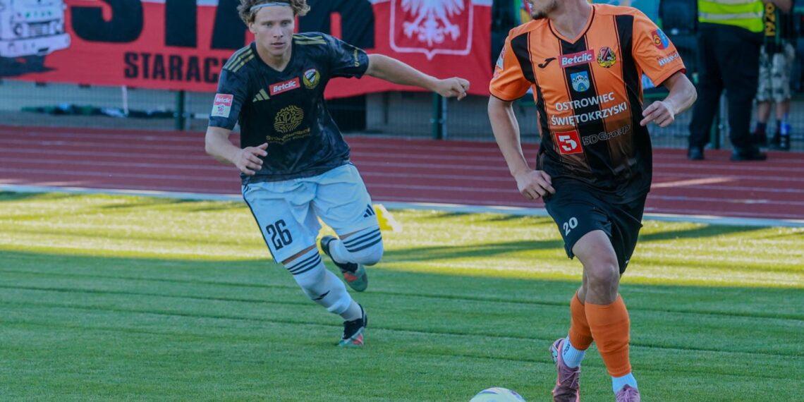Star Starachowice - KSZO Ostrowiec Świętokrzyski / Fot. Star Starachowice Karol Kochańczyk Fotografia Sportowa
