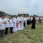 Uczestnik radomskiego czerwca ks. Roman Kotlarz ma swój Dąb Pamięci - Radio Kielce Uczestnik radomskiego czerwca ks. Roman Kotlarz ma swój Dąb Pamięci - Radio Kielce
