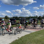 Rowerzyści zachwyceni rodzinnym rajdem - Radio Kielce Rowerzyści zachwyceni rodzinnym rajdem - Radio Kielce