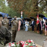 Deszcz nie zagłuszył pamięci o Porozumieniach Sierpniowych - Radio Kielce Deszcz nie zagłuszył pamięci o Porozumieniach Sierpniowych - Radio Kielce