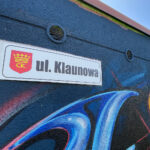 „Klonowa” czy „Klaunowa”? Nietypowa tablica zaskoczyła Kielczan - Radio Kielce 19.08.2026. Kielce. Ulica Klonowa. Tabliczka z nazwą Klaunowa / Fot. Wiktor Taszłow - Radio Kielce