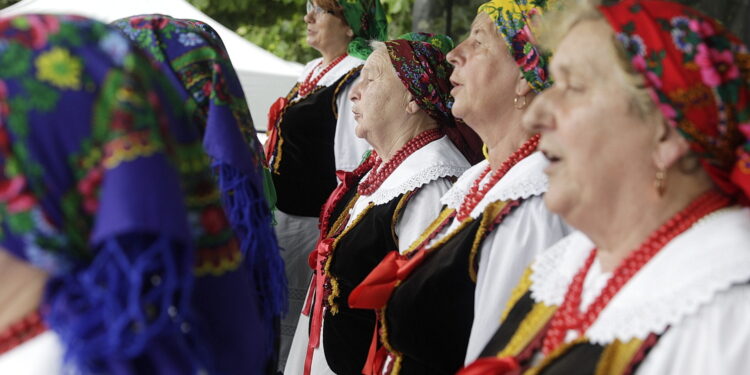 Chmielnik stał się stolicą regionalnego folkloru - Radio Kielce Chmielnik stał się stolicą regionalnego folkloru