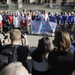 Rowerzyści wyruszyli na Westerplatte - Radio Kielce Rowerzyści wyruszyli na Westerplatte - Radio Kielce