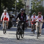 Rowerzyści wyruszyli na Westerplatte - Radio Kielce Rowerzyści wyruszyli na Westerplatte - Radio Kielce