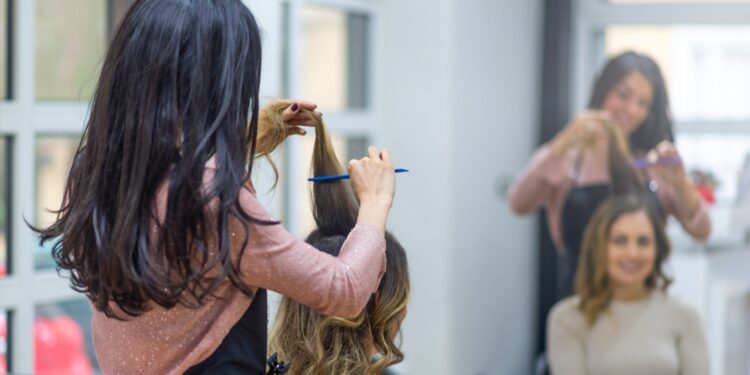 Nowe wytyczne GIS dla salonów z branży beauty