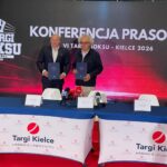 Forum i Międzynarodowe Targi Branży Bokserskiej będą się rozwijać - Radio Kielce 06.08.2026. Kielce. Podpisanie umowy o dalszej współpracy przy organizacji Forum i Międzynarodowych Targów Branży Bokserskiej / Fot. Rafał Szymczyk - Radio Kielce