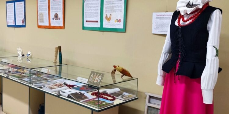 Połaniecki folklor w sztuce, przedmiotach i literaturze - na jednej wystawie