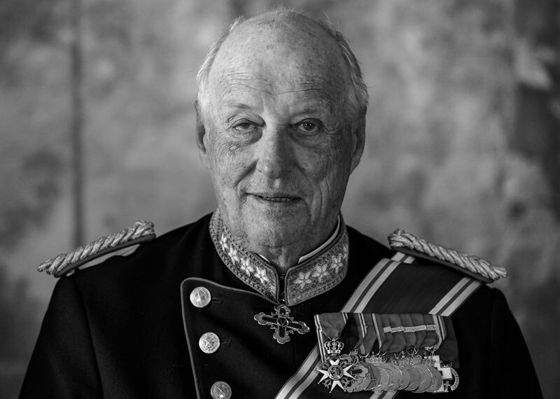 Zmarł król Harald V