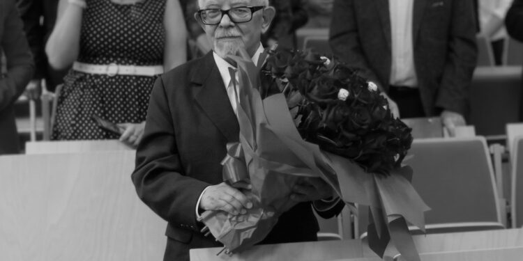 Odszedł prof. Jan Pacławski, jeden z kreatorów kieleckiego środowiska naukowego - Radio Kielce Jan Pacławski / Źródło: ujk.edu.pl