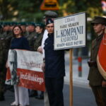 6.08.2026. Kraków. Uczestnicy 61. Marszu Szlakiem Pierwszej Kompanii Kadrowej. W marszu „Kadrówki”, upamiętniającym wymarsz pierwszej Kompanii Kadrowej z Krakowa w 1914 roku, biorą udział członkowie organizacji strzeleckich, żołnierze oraz osoby cywilne / Fot. PAP - Łukasz Gągulski