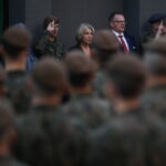 6.08.2026. Kraków. Uczestnicy 61. Marszu Szlakiem Pierwszej Kompanii Kadrowej. W marszu „Kadrówki”, upamiętniającym wymarsz pierwszej Kompanii Kadrowej z Krakowa w 1914 roku, biorą udział członkowie organizacji strzeleckich, żołnierze oraz osoby cywilne / Fot. PAP - Łukasz Gągulski