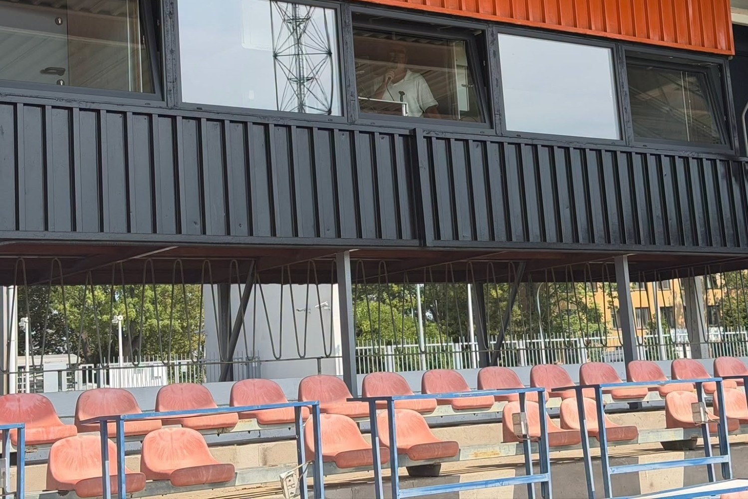 Ostrowiecki stadion zabrzmi nowym dźwiękiem