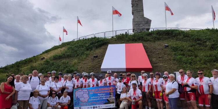 Rowerzyści z Kielc dotarli na Westerplatte
