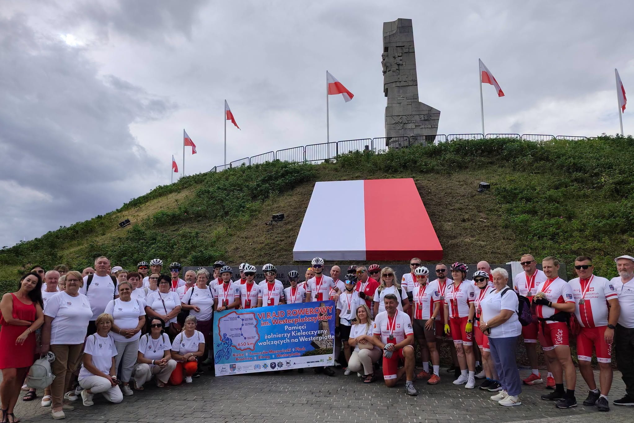 Rowerzyści z Kielc dotarli na Westerplatte