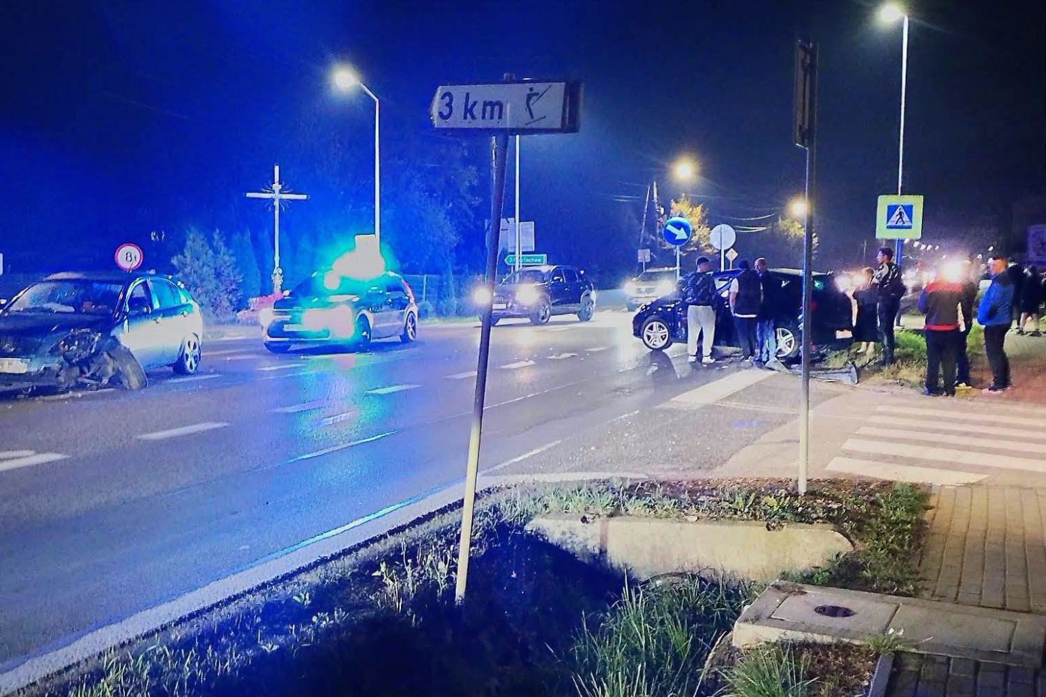 Zderzenie aut na trasie krajowej. Ranna kobieta
