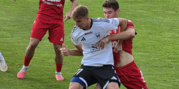 Ciekawe derby zapowiadają się w Busku. AKS 1947 podejmuje Moravię