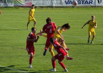 26.09.2026. Mecz 10. kolejki piłkarskiej Betclic 3. Ligi: Naprzód Jędrzejów - AKS 1947 Busko Zdrój / Fot. Maciej Makuła – Radio Kielce