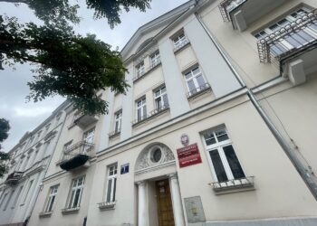 Kielce. Ulica Mickiewicza. UJK - Instytut Muzyki / Fot. Jarosław Kubalski - Radio Kielce