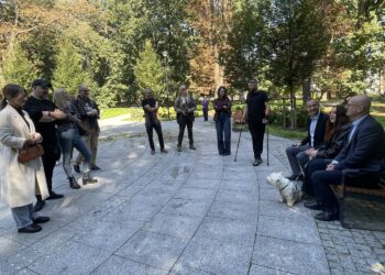 19.09.2026. Sandomierz. Odsłonięcie tabliczek w Parku Saskim / Fot. Grażyna Szlęzak-Wójcik - Radio Kielce