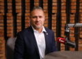 22.09.2026. Radio Kielce. Rozmowa Dnia. Na zdjęciu: Artur Berus - starosta skarżyski / Fot. Wiktor Taszłow - Radio Kielce