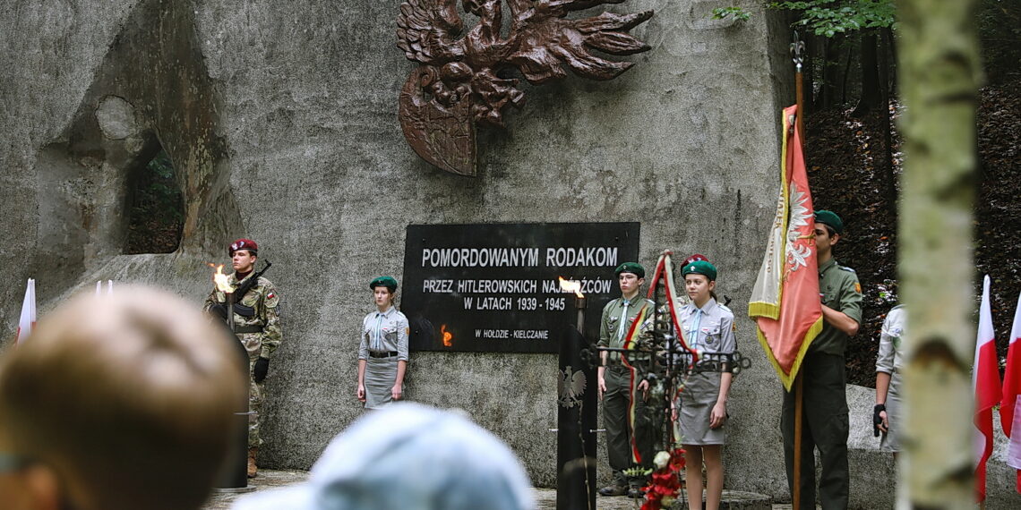 25.09.2026. Kielce. Uroczystości upamiętniające kielczan i harcerzy zamordowanych przez hitlerowców w latach 1940 - 1944 / Fot. Wiktor Taszłow - Radio Kielce