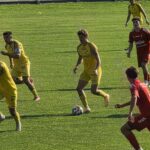 26.09.2026. Mecz 10. kolejki piłkarskiej Betclic 3. Ligi: Naprzód Jędrzejów - AKS 1947 Busko Zdrój / Fot. Maciej Makuła – Radio Kielce