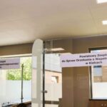 Nowe stanowiska do obsługi interesantów w Starostwie Powiatowym w Kielcach / źródło: powiat.kielce.pl