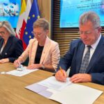 04.09.2026. Kielce. Świętokrzyski Urząd Wojewódzki. Podpisanie umów na utworzenie i wyposażenie w sale sensoryczne miejsc opieki dla dzieci do lat 3 / Fot. Izabela Mortas-Rubak - Radio Kielce
