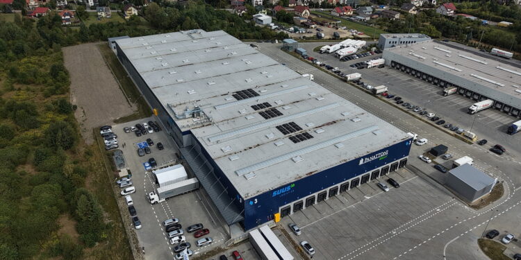 Nowe centrum logistyczne na Malikowie oficjalnie otwarte - Radio Kielce Nowe centrum logistyczne na Malikowie oficjalnie otwarte