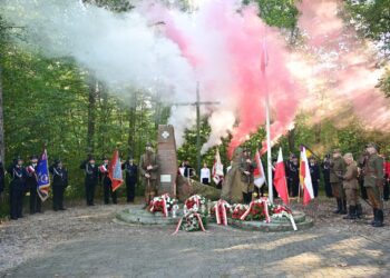 W podkieleckich Szewcach przypomniano zwycięski bój Armii Krajowej