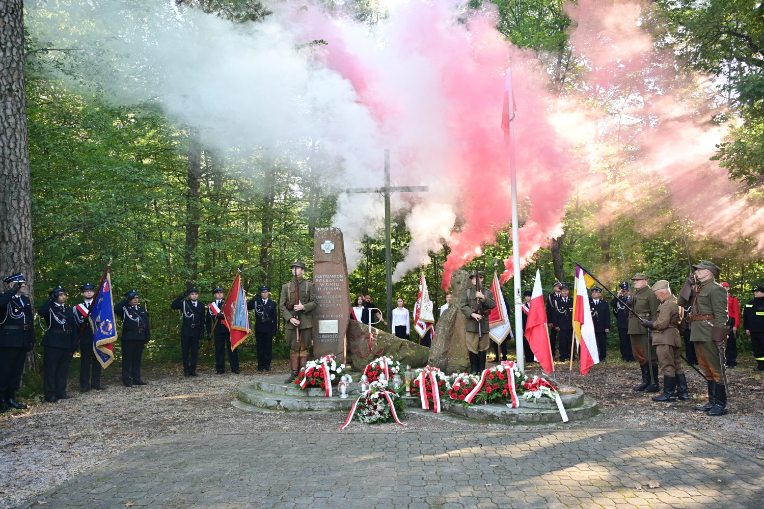 W podkieleckich Szewcach przypomniano zwycięski bój Armii Krajowej
