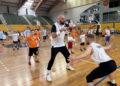 Marcin Gortat trenował wspólnie z dziećmi - Radio Kielce Marcin Gortat trenował wspólnie z dziećmi