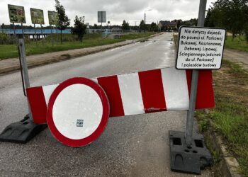 Trwa remont ulicy przy zalewie w Morawicy. Kiedy się zakończy?