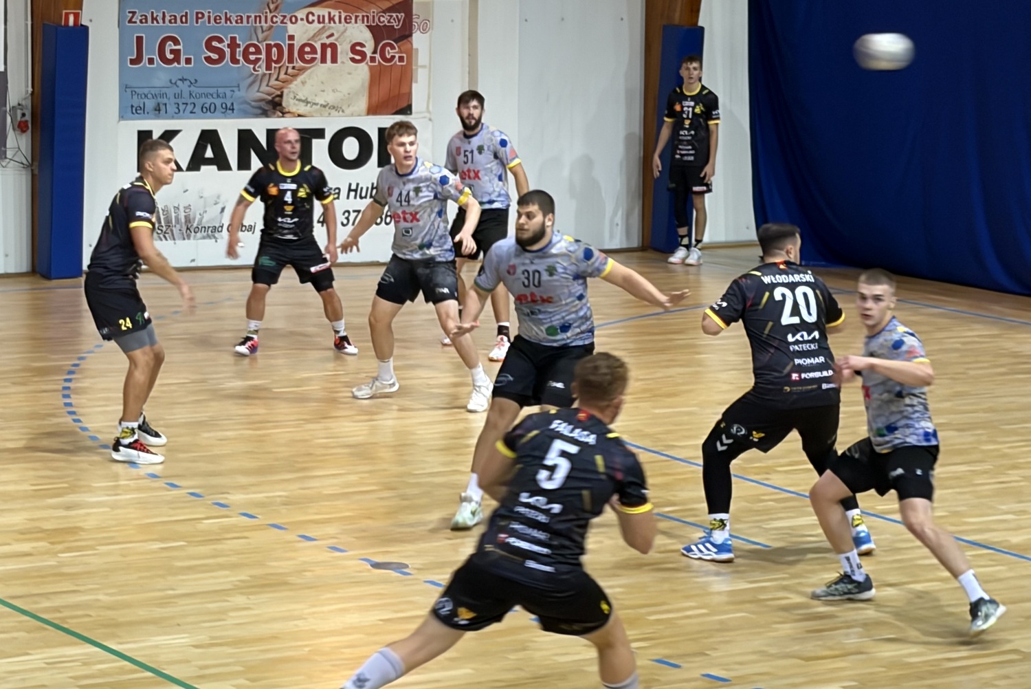 KSSPR wygrał na inaugurację. W Końskich sporo się działo