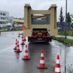 25.09.2026. Kielce. Ciężarówka utknęła na rondzie przy ulicy Witosa / Fot. Wiktor Taszłow - Radio Kielce