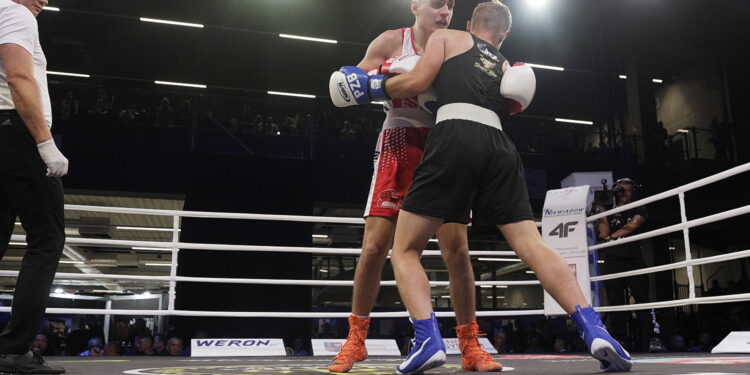 19.09.2026. Kielce. 9. kolejka Polskiej Ligi Boksu: WKB RUSHH Kielce - RTX Golden Team Nowy Sącz / Fot. Jarosław Kubalski - Radio Kielce