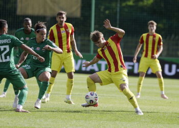 "Hokejowa" przegrana Korony II Kielce