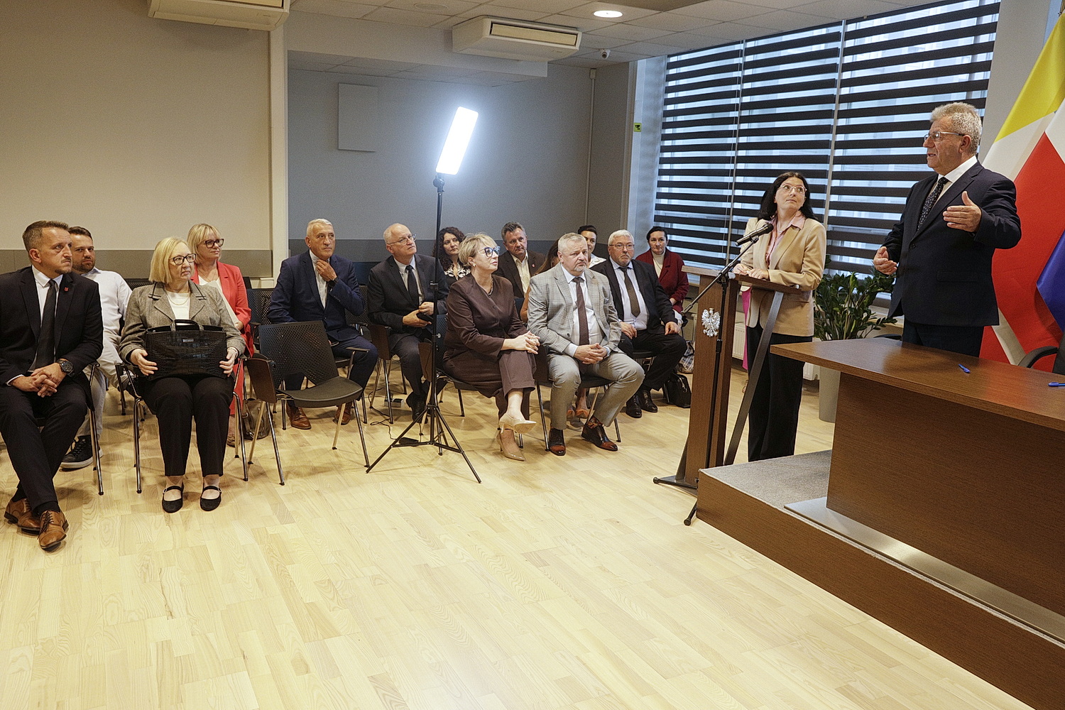 Są oszczędności, będą kolejne drogi w regionie - Radio Kielce 02.09.2026. Kielce. Świętokrzyski Urząd Wojewódzki. Podpisanie umowy na dofinansowanie inwestycji drogowych / Fot. Jarosław Kubalski - Radio Kielce