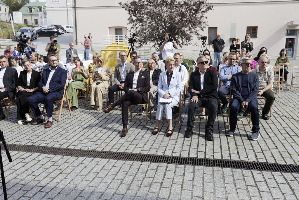 Pociąg do literatury już wyruszył - Radio Kielce