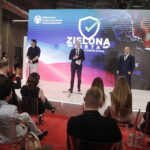 Polscy żołnierze sami wybiorą sprzęt, którego będą używać podczas służby - Radio Kielce 09.09.2026. Kielce. Podczas MSPO Cezary Tomczyk, wiceminister obrony narodowej i Paweł Mateńczuk, pełnomocnik MON ds. warunków służby wojskowej przedstawili zasady funkcjonowania tzw. „Zielonej Listy” / Fot. Jarosław Kubalski - Radio Kielce