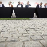 Zamiast lotniska będzie terminal kolejowy. Podpisano listy intencyjne - Radio Kielce